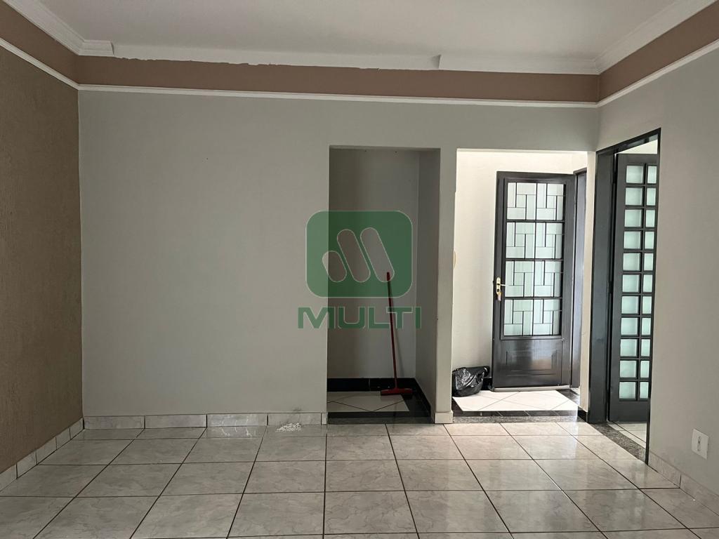 Casa à venda com 2 quartos, 114m² - Foto 16