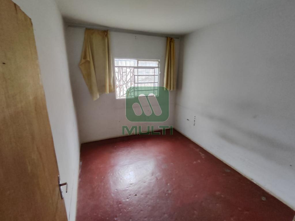 Casa à venda com 7 quartos, 230m² - Foto 12