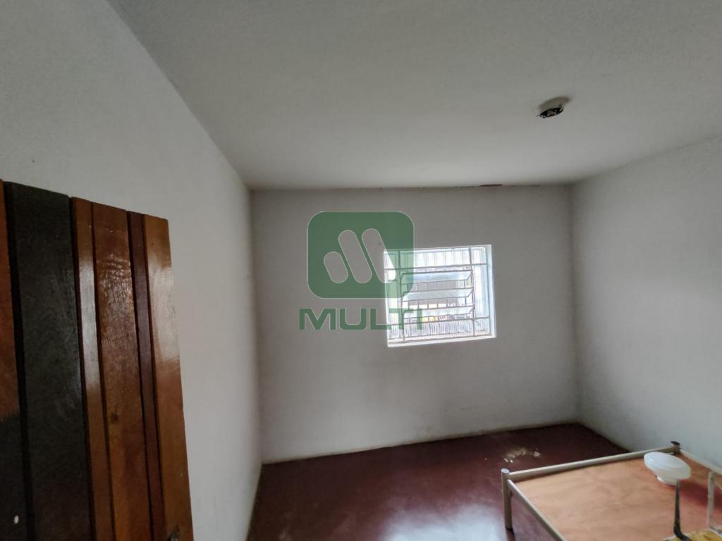 Casa à venda com 7 quartos, 230m² - Foto 14