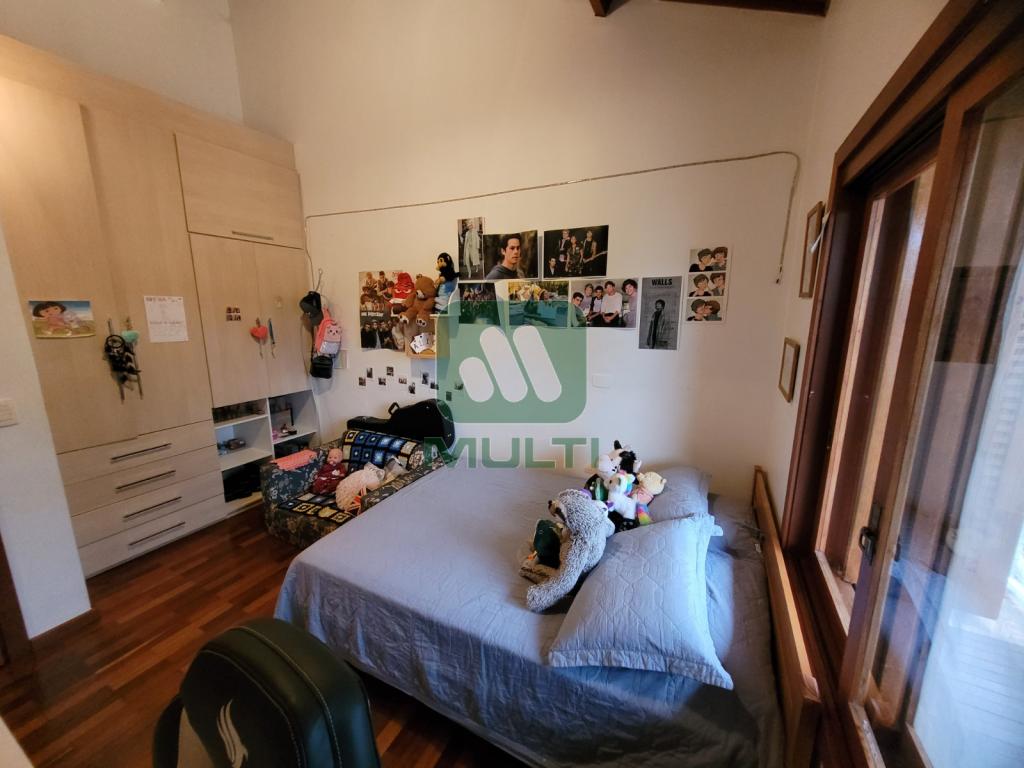 Casa de Condomínio à venda com 3 quartos, 200m² - Foto 15