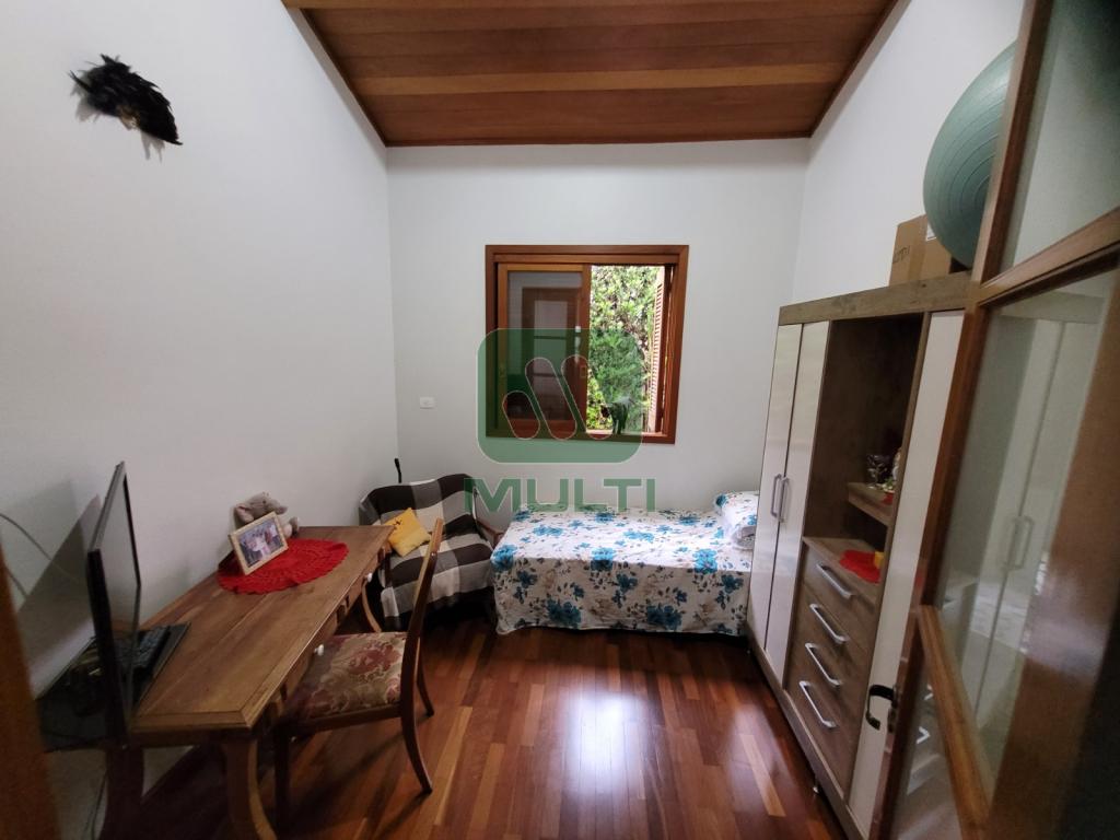 Casa de Condomínio à venda com 3 quartos, 200m² - Foto 16