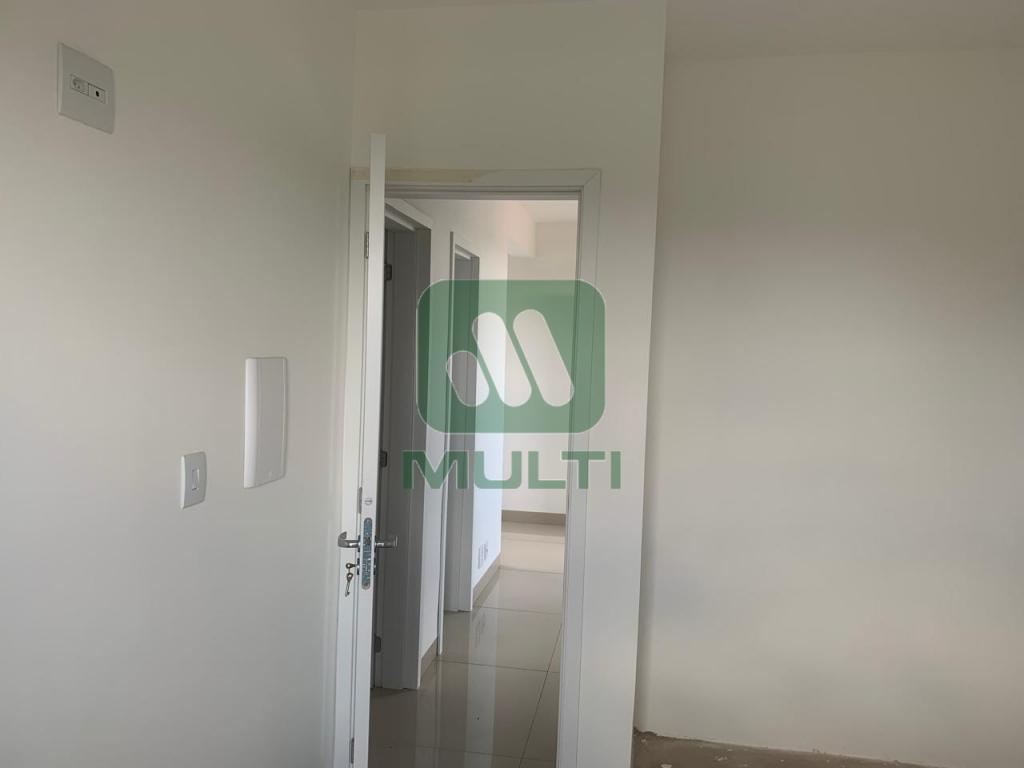 Apartamento à venda com 2 quartos, 57m² - Foto 13