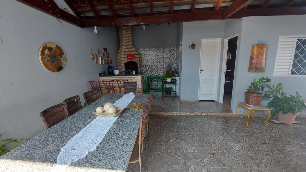 Casa à venda com 3 quartos, 197m² - Foto 11