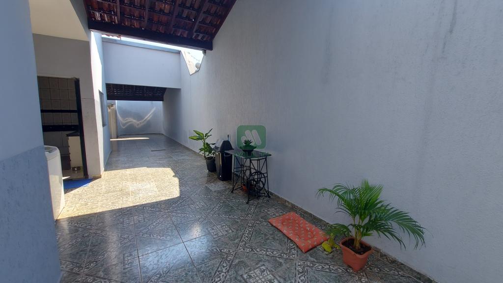 Casa à venda com 3 quartos, 197m² - Foto 15