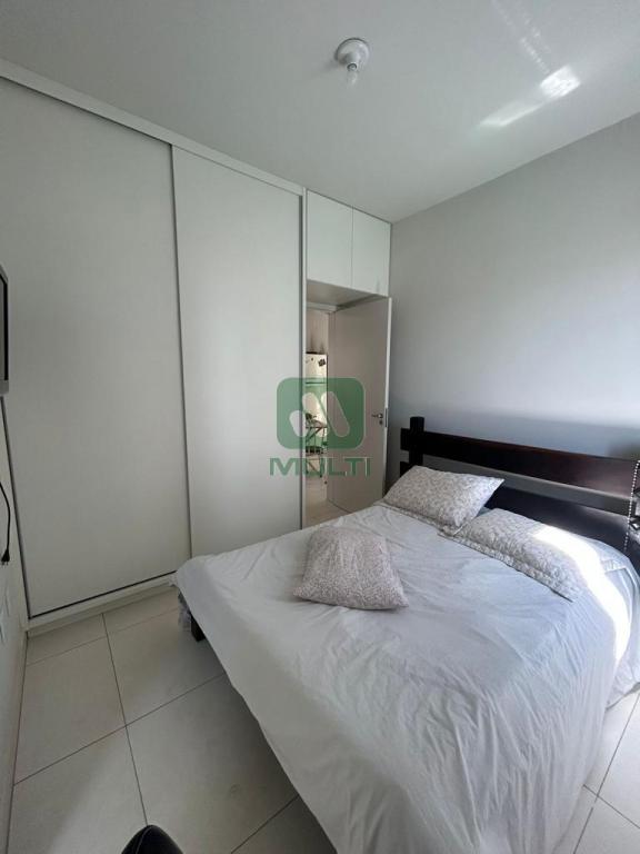 Apartamento à venda com 2 quartos, 58m² - Foto 11