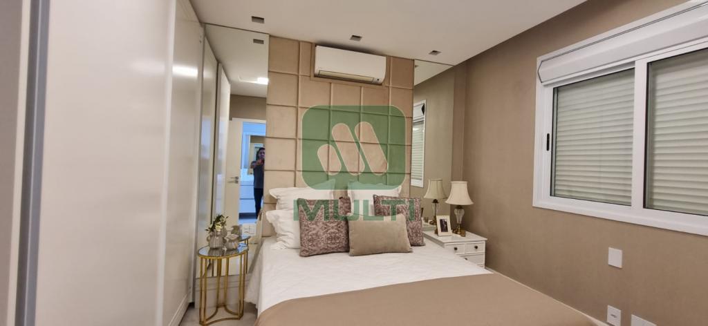 Apartamento à venda com 3 quartos, 196m² - Foto 10