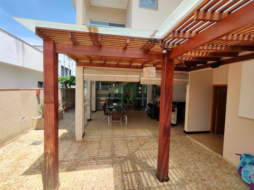 Casa de Condomínio à venda com 3 quartos, 253m² - Foto 22