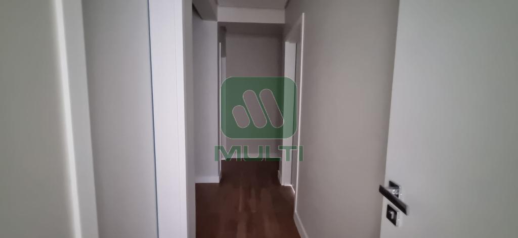 Apartamento à venda com 3 quartos, 186m² - Foto 7