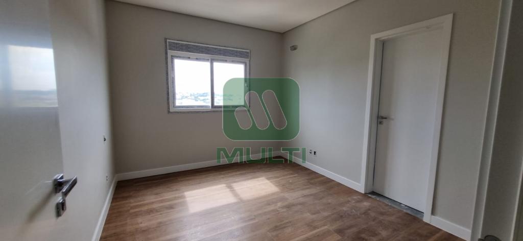 Apartamento à venda com 3 quartos, 186m² - Foto 17