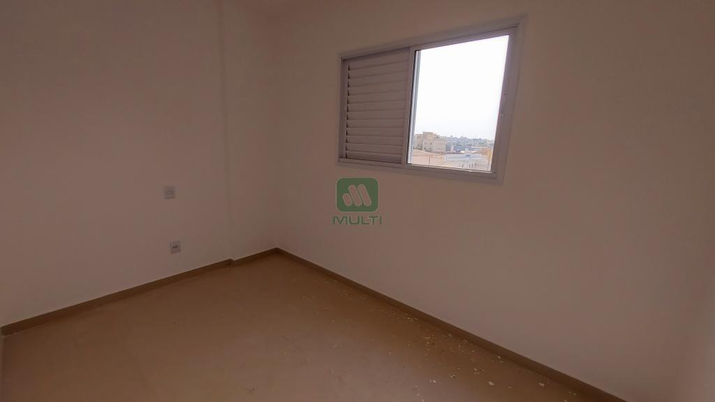 Apartamento à venda com 3 quartos, 80m² - Foto 7