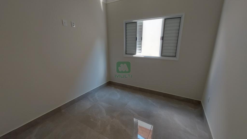 Casa à venda com 3 quartos, 115m² - Foto 7