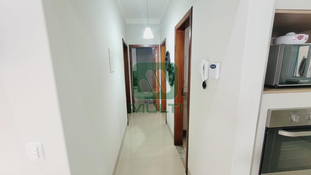 Casa à venda com 3 quartos, 144m² - Foto 8