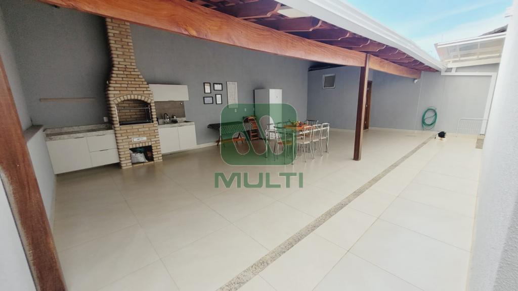 Casa à venda com 3 quartos, 144m² - Foto 15