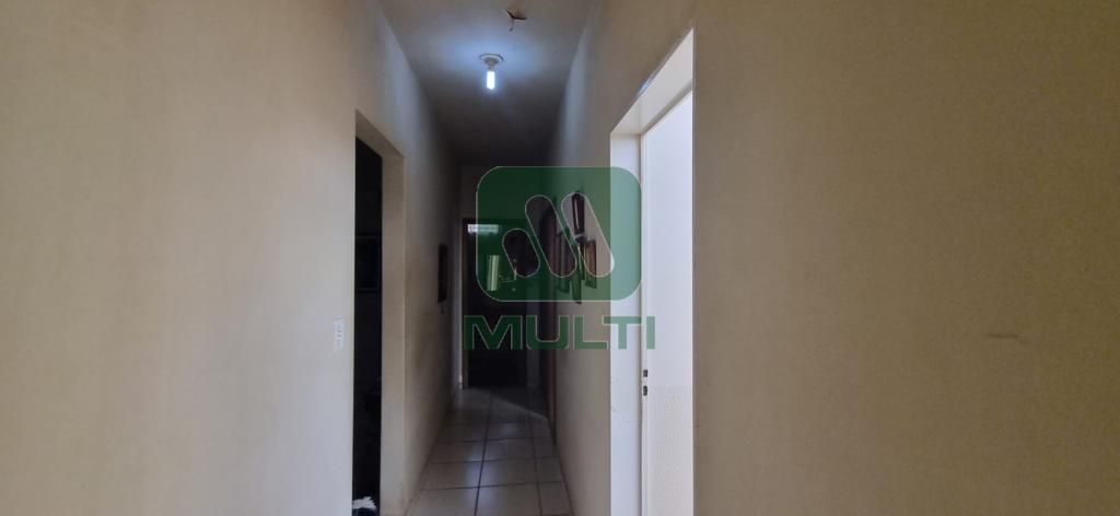 Casa à venda com 3 quartos, 250m² - Foto 7