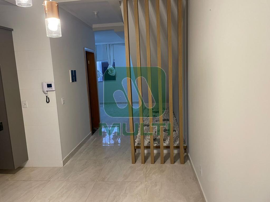 Apartamento à venda com 3 quartos, 146m² - Foto 2