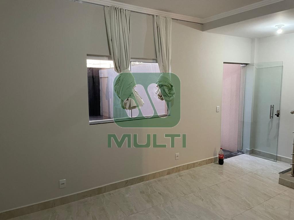 Apartamento à venda com 3 quartos, 146m² - Foto 3