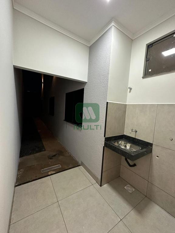 Casa à venda com 3 quartos, 99m² - Foto 15