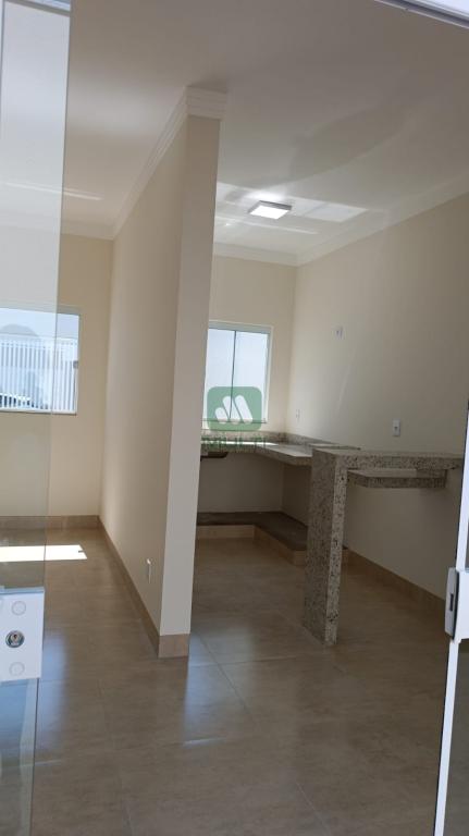 Casa à venda com 2 quartos, 73m² - Foto 13