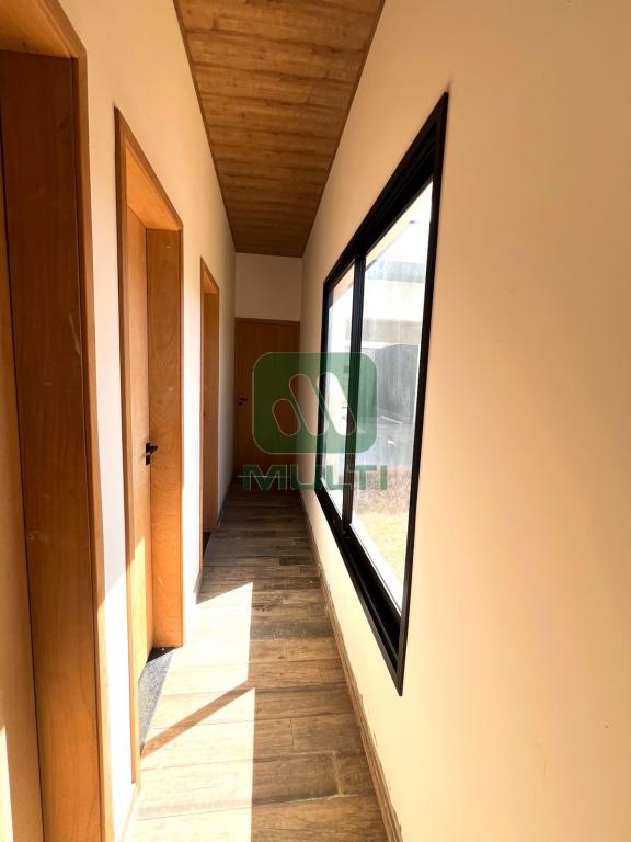 Casa à venda com 3 quartos, 110m² - Foto 5