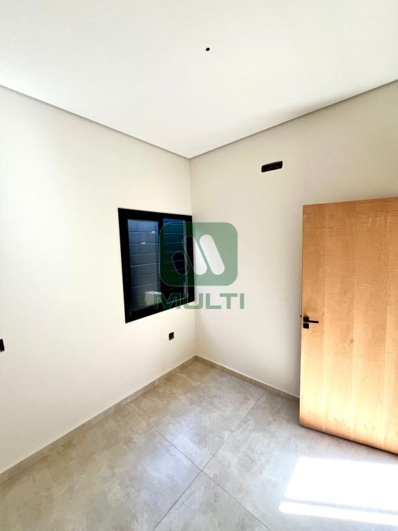 Casa à venda com 3 quartos, 110m² - Foto 14