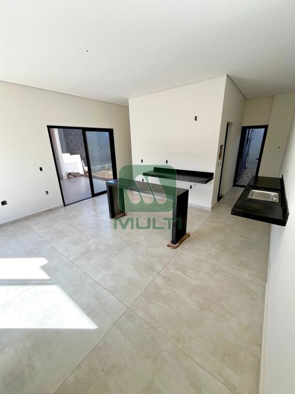 Casa à venda com 3 quartos, 110m² - Foto 15