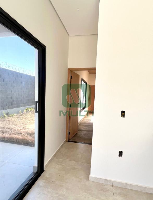 Casa à venda com 3 quartos, 110m² - Foto 28