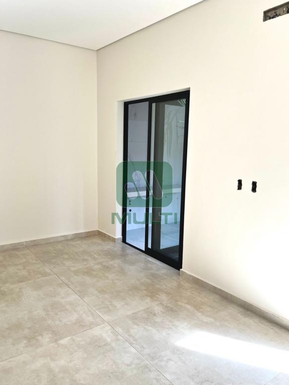 Casa à venda com 3 quartos, 110m² - Foto 40