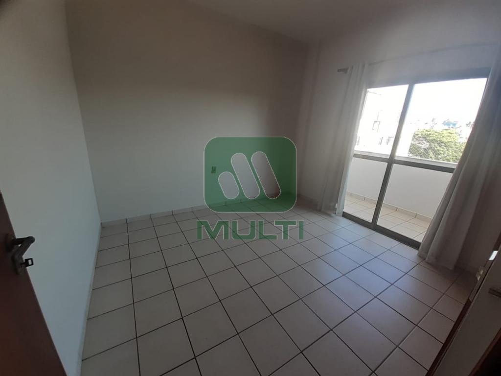 Apartamento à venda com 2 quartos, 87m² - Foto 7