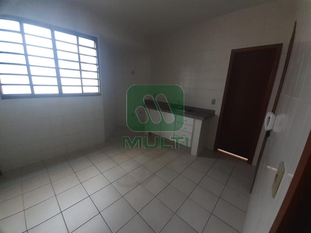 Apartamento à venda com 2 quartos, 87m² - Foto 12