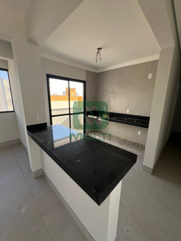 Apartamento à venda com 3 quartos, 98m² - Foto 4