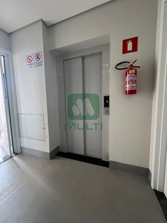 Apartamento à venda com 3 quartos, 98m² - Foto 13