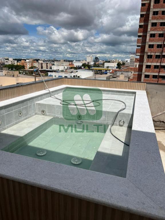 Apartamento à venda com 3 quartos, 98m² - Foto 15