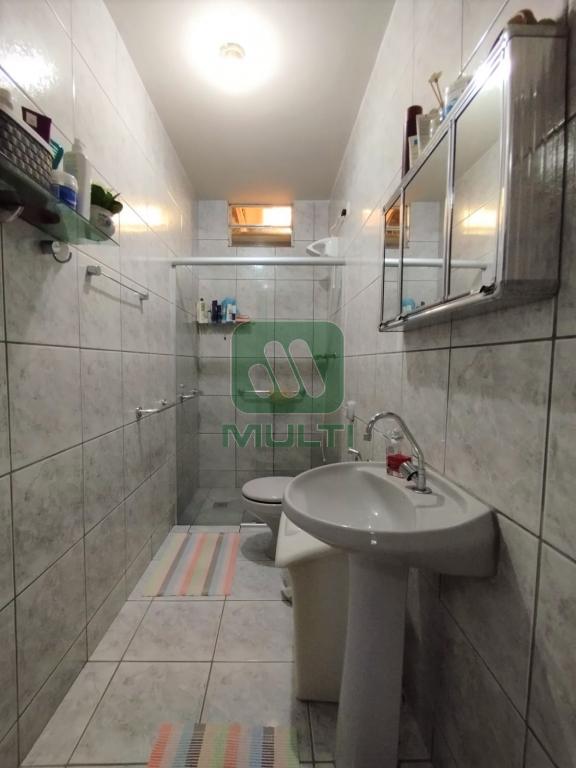 Casa à venda com 3 quartos, 169m² - Foto 14