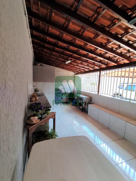 Casa à venda com 3 quartos, 169m² - Foto 30