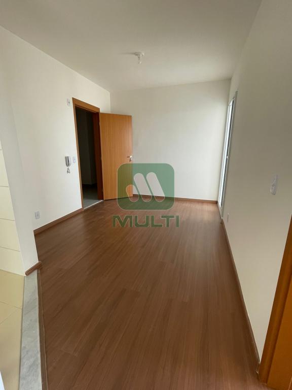 Apartamento à venda com 2 quartos, 46m² - Foto 3