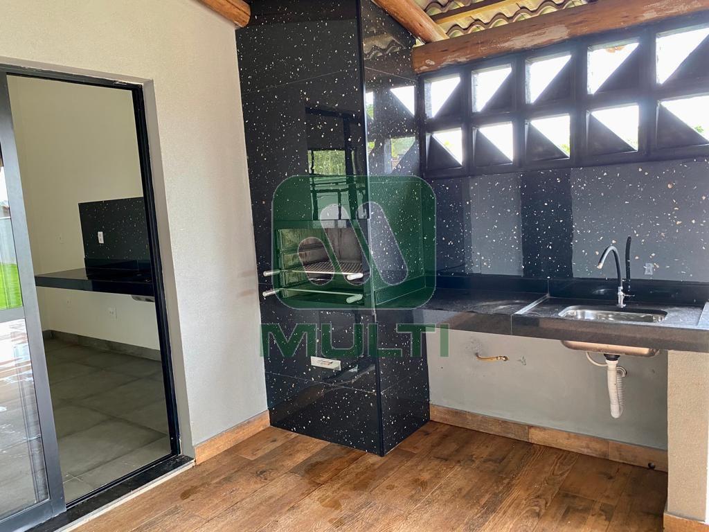 Fazenda à venda com 3 quartos, 240m² - Foto 3