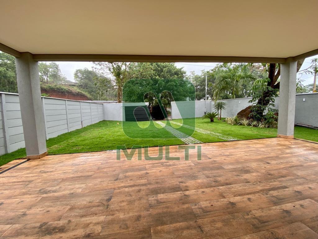 Fazenda à venda com 3 quartos, 240m² - Foto 4