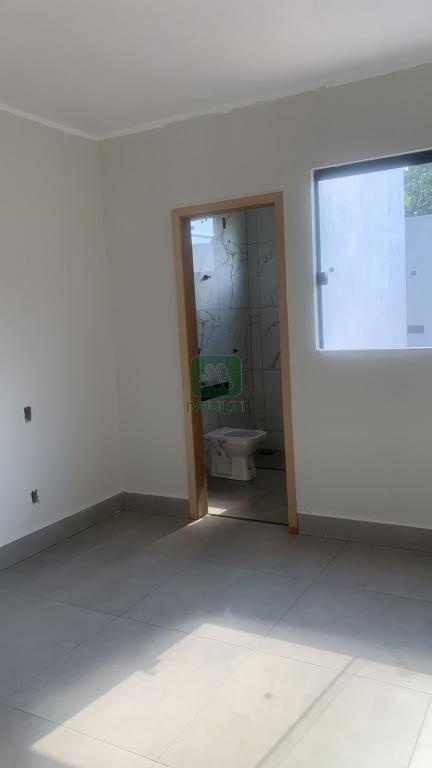 Casa à venda com 3 quartos, 75m² - Foto 13