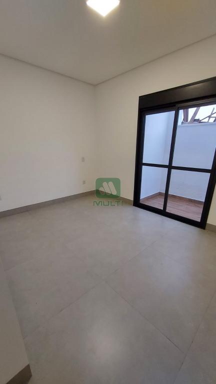 Casa de Condomínio à venda com 4 quartos, 295m² - Foto 5