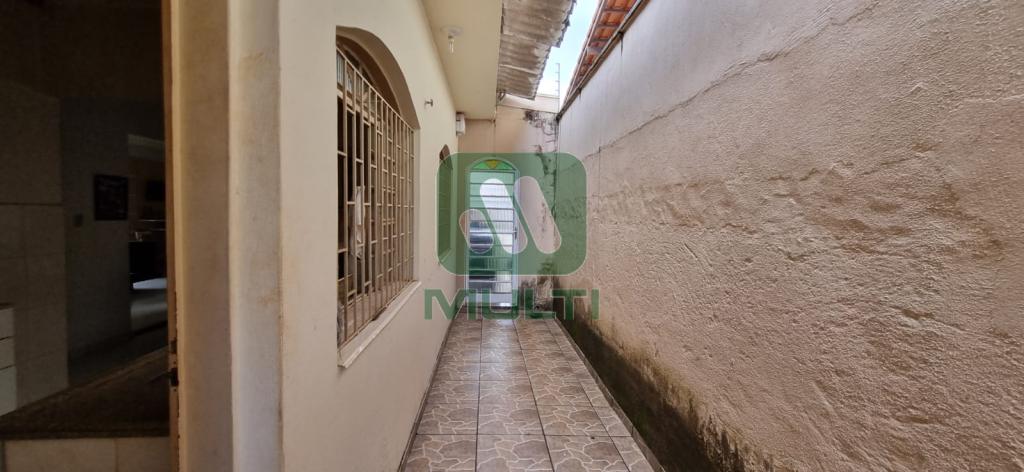 Casa à venda com 3 quartos, 205m² - Foto 14