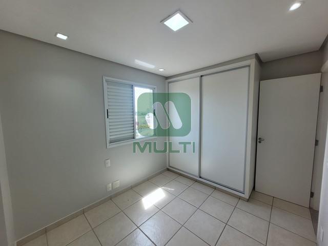 Apartamento à venda com 3 quartos, 90m² - Foto 7