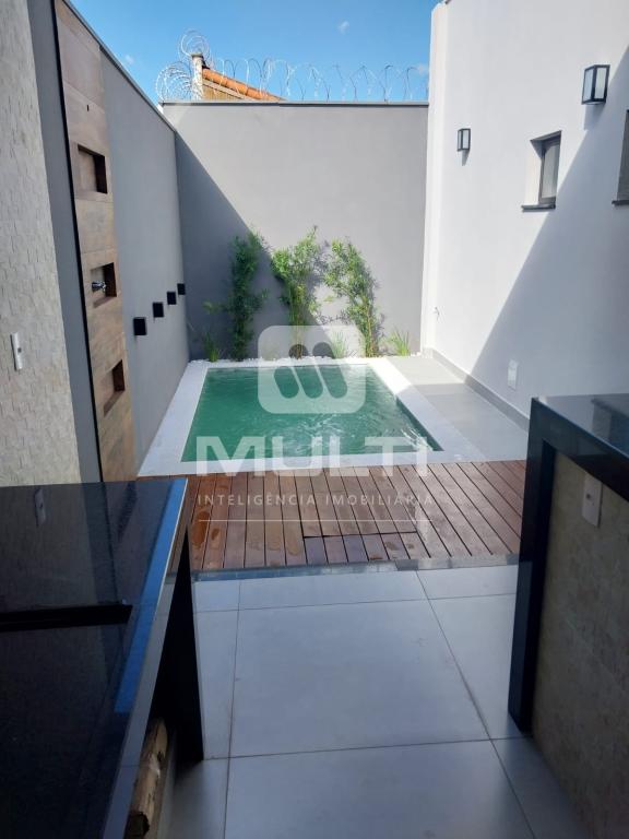 Casa à venda com 3 quartos, 180m² - Foto 10