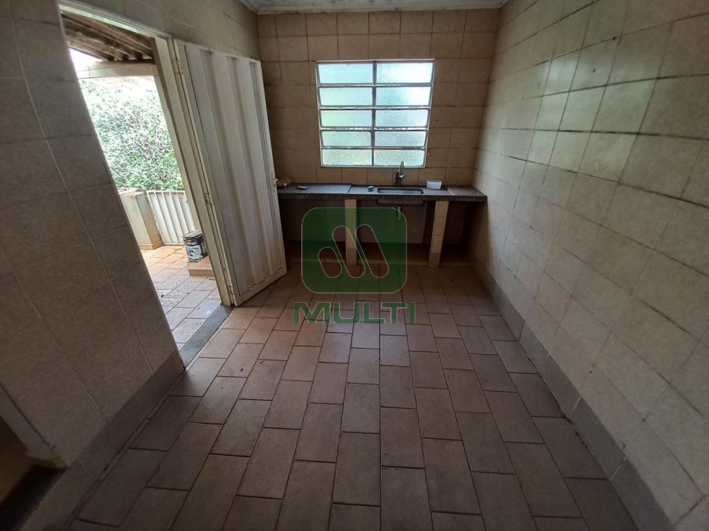 Casa à venda com 3 quartos, 116m² - Foto 12