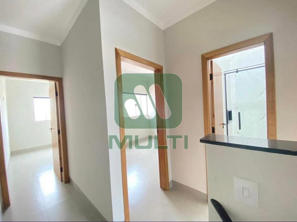 Casa à venda com 3 quartos, 119m² - Foto 12