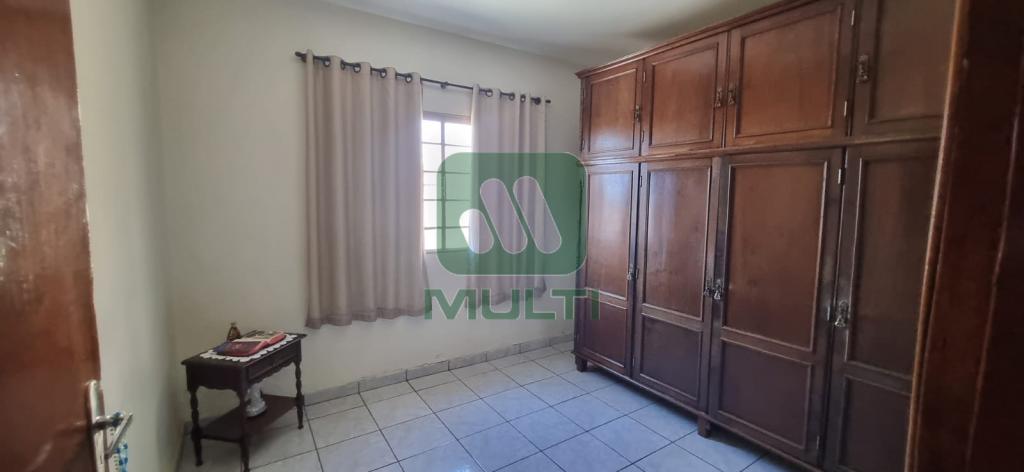 Casa à venda com 3 quartos, 205m² - Foto 6