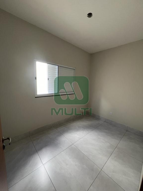 Casa à venda com 3 quartos, 70m² - Foto 12