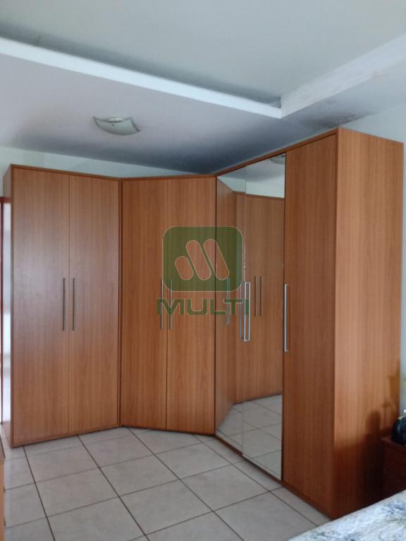 Casa à venda com 3 quartos, 200m² - Foto 12