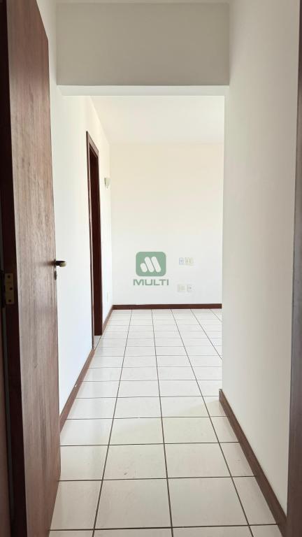 Apartamento à venda com 3 quartos, 220m² - Foto 11