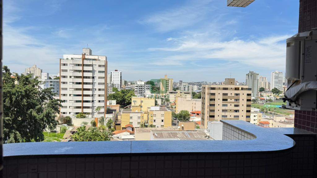 Apartamento à venda com 3 quartos, 220m² - Foto 15