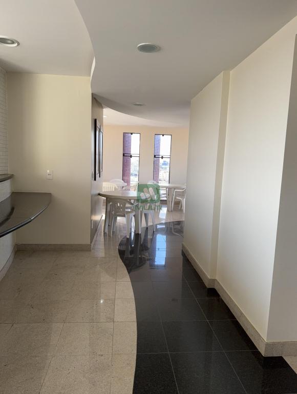 Apartamento à venda com 3 quartos, 220m² - Foto 23